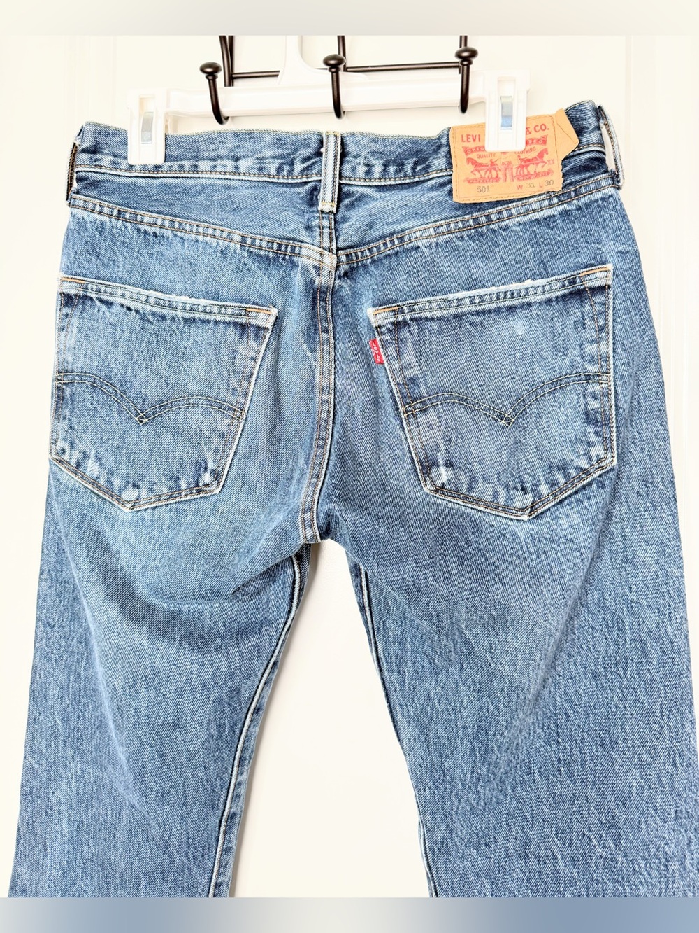 Levi’s 501 Jeans W31 L30 Blue 100% Cotton Button Fly Straight Leg Distressed - Picture 7 of 9